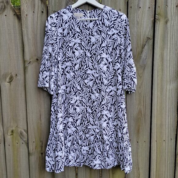 Hobbs Nika Floral Swing Dress in Navy Ivory 4 - Picture 2 of 6